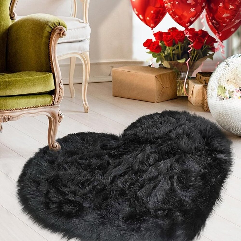NEW Heart Rug, Heart Rug for Valentine's Day, 2x3 Ft